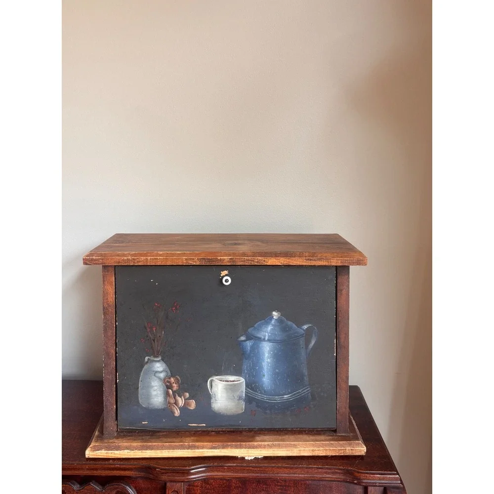 Vintage 1980's handpainted wooden bread box. Country farmhouse cottagecore